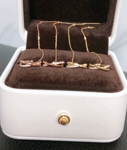 diamond stud earrings 18k yellow gold